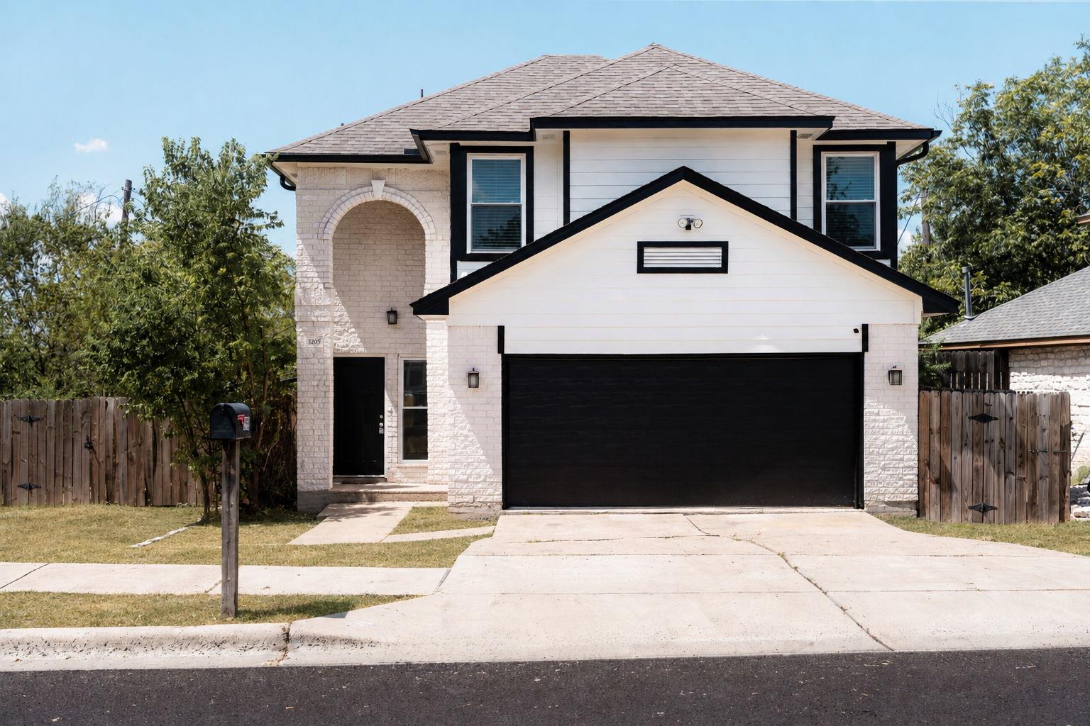 3205  Rockhurst Ln, Austin, TX 78723 — photo 1