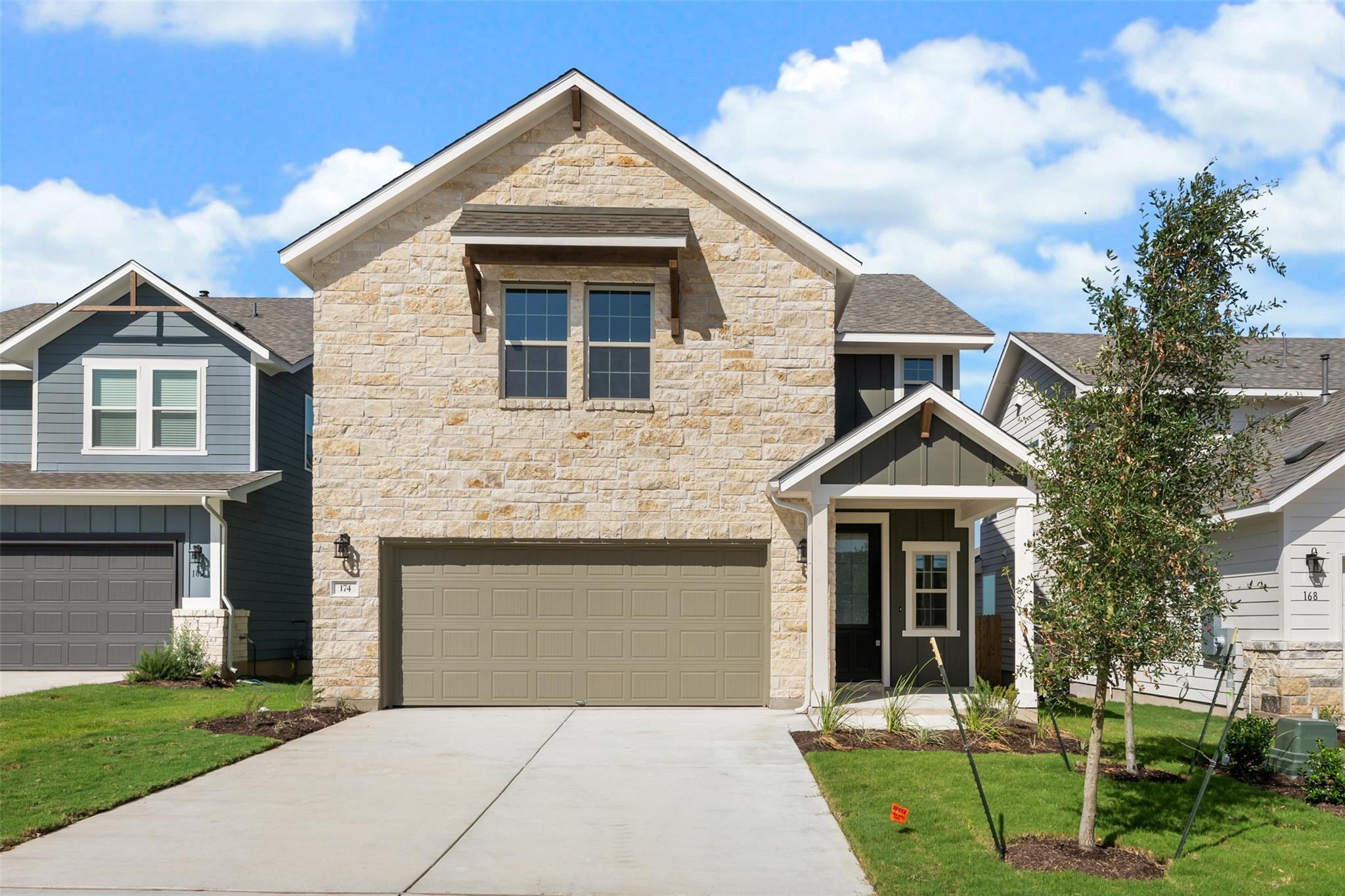 204  Clover Bnd, Liberty Hill, TX 78642 — photo 1