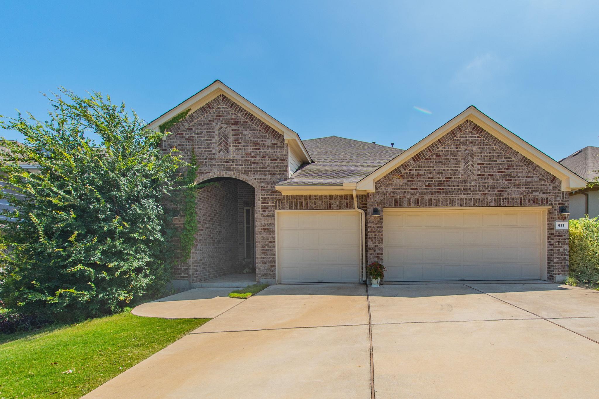533  Founders Rdg, Dripping Springs, TX 78620 — photo 1