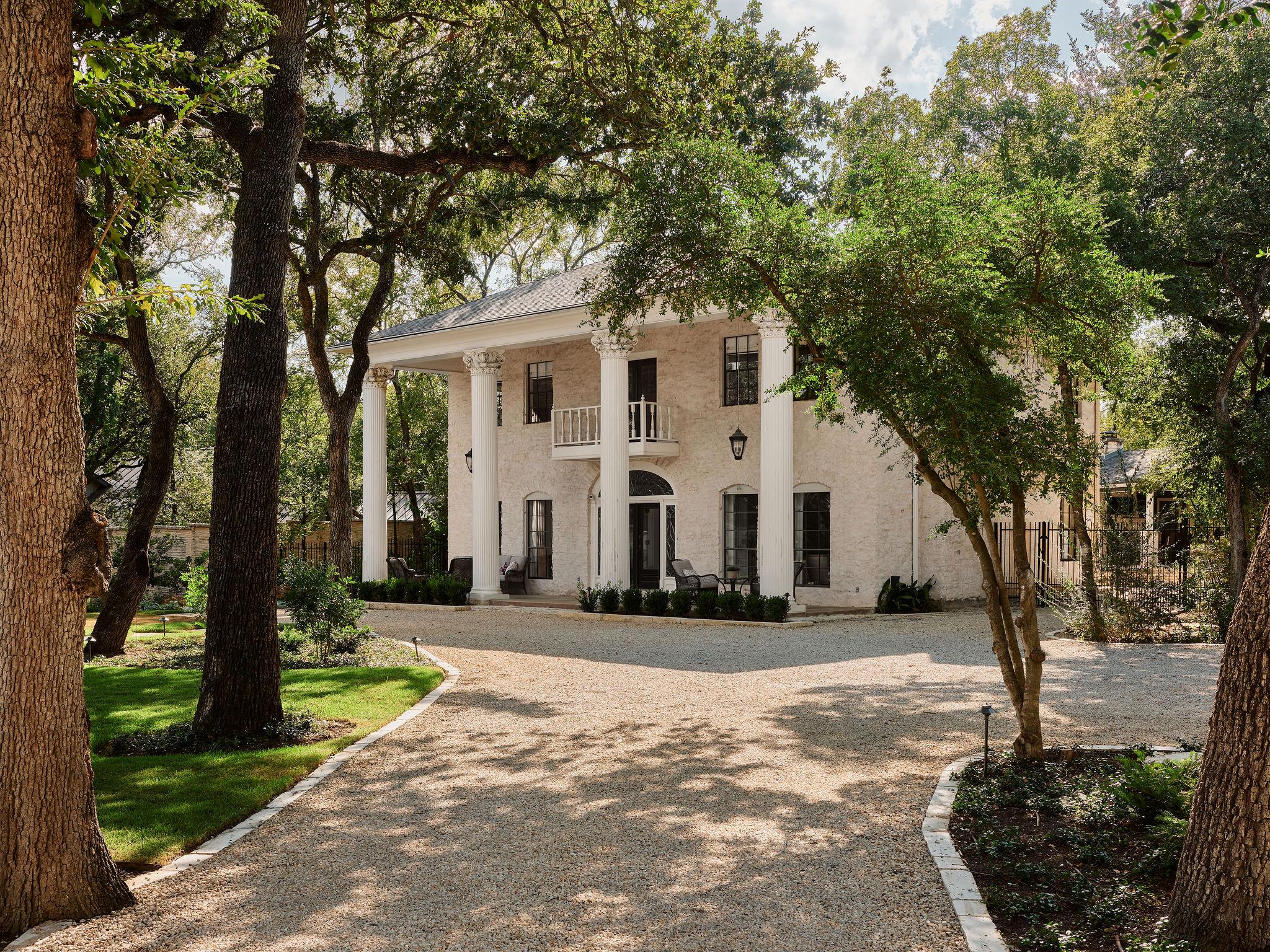3613 Pinnacle Rd, Austin, TX 78746 — photo 1