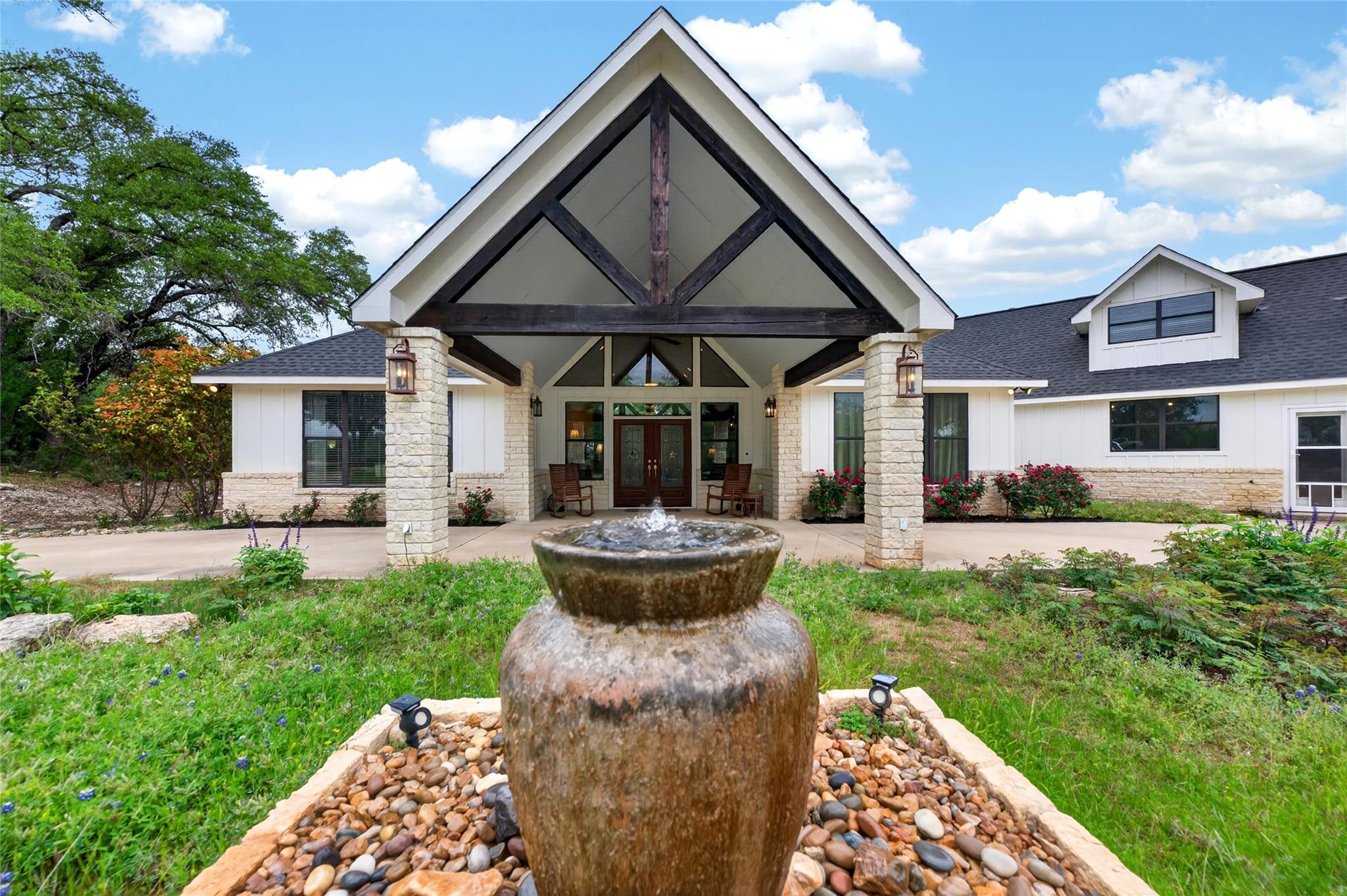 1508  Successor Rd, Spicewood, TX 78669 — photo 1