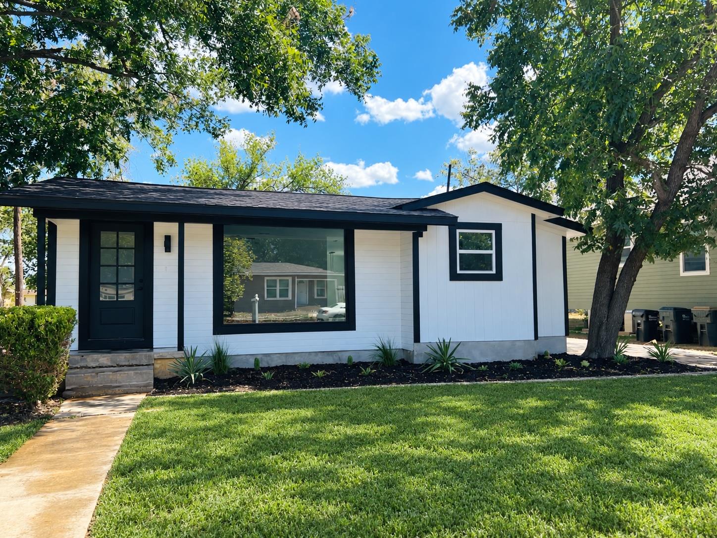 606  Barbara Dr, San Marcos, TX 78666 — photo 1
