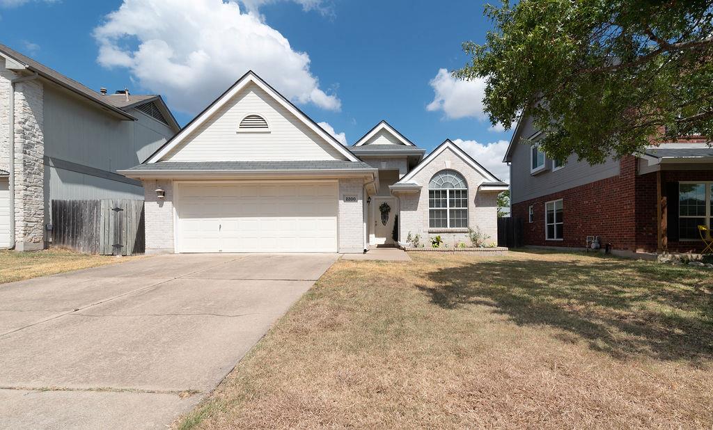 2200  Grove Dr