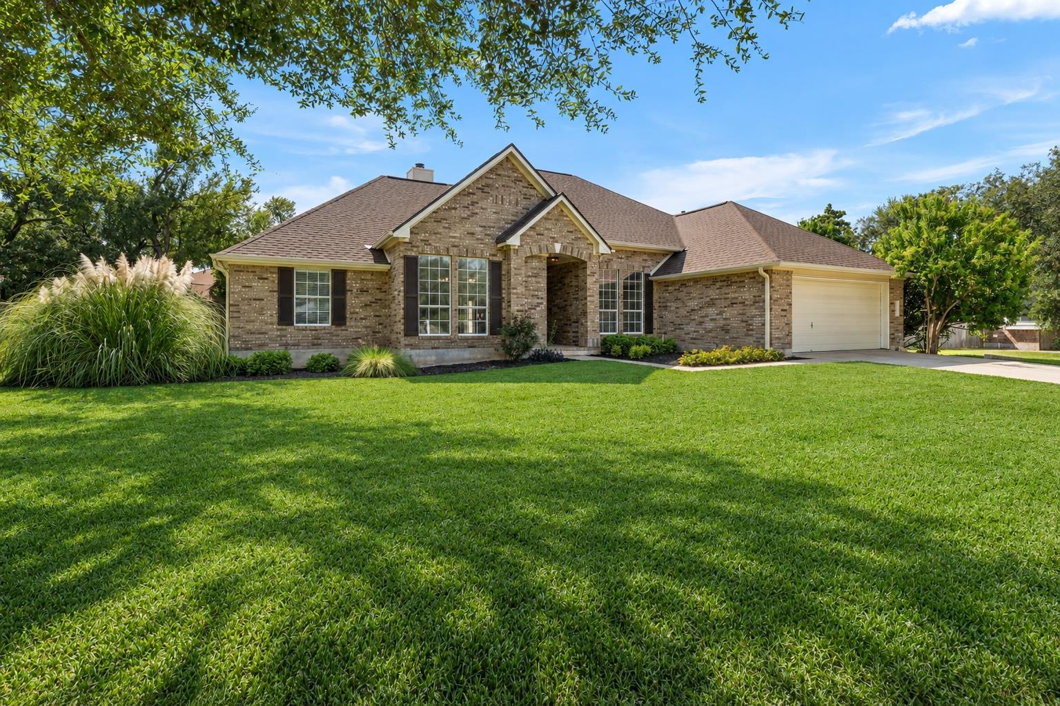 819  Blue Spring Cir, Round Rock, TX 78681 — photo 1