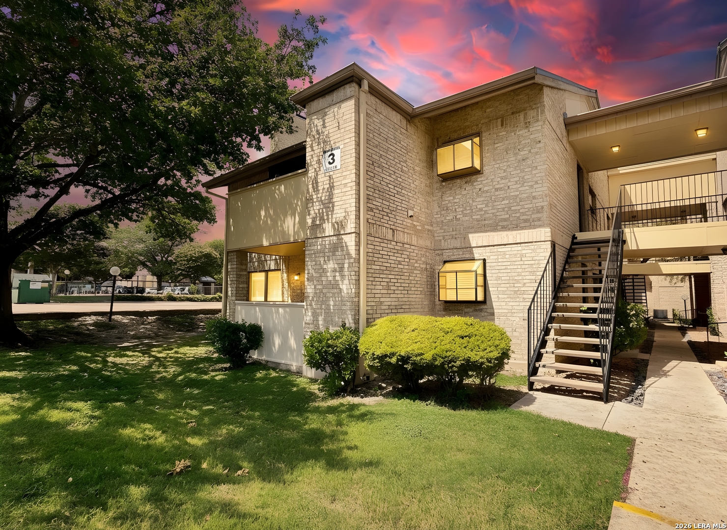 11843 Braesview, San Antonio, TX 78213 — photo 1
