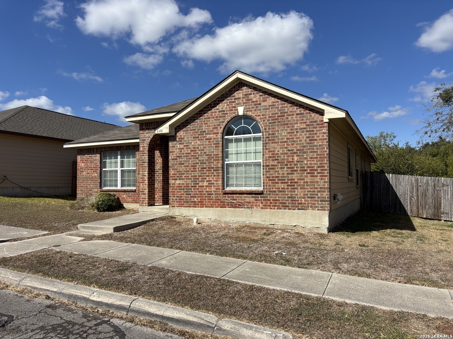 644 MEADOW ARBOR LN, Universal City, TX 78148 — photo 1