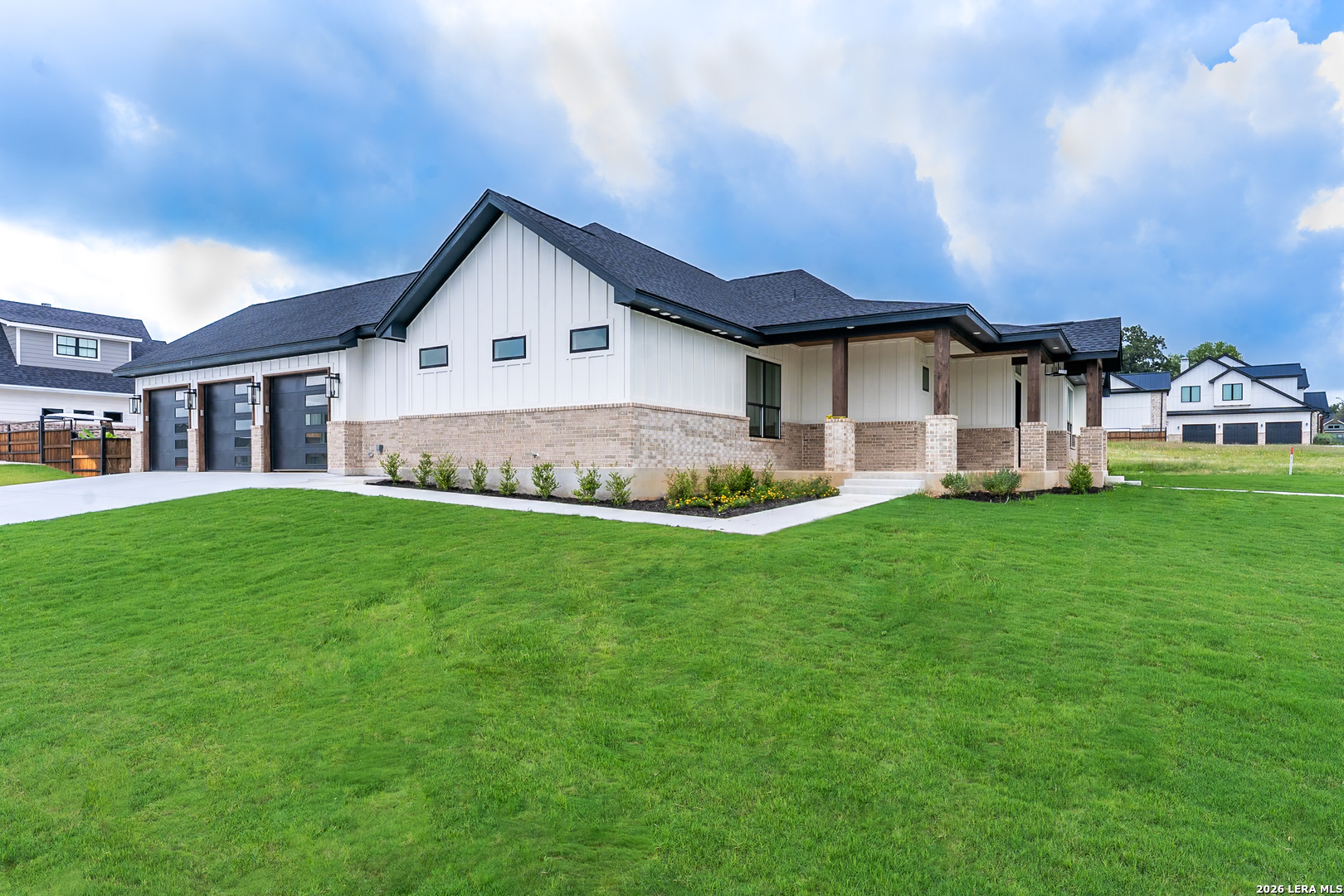 109 CHINABERRY HL, La Vernia, TX 78121 — photo 1