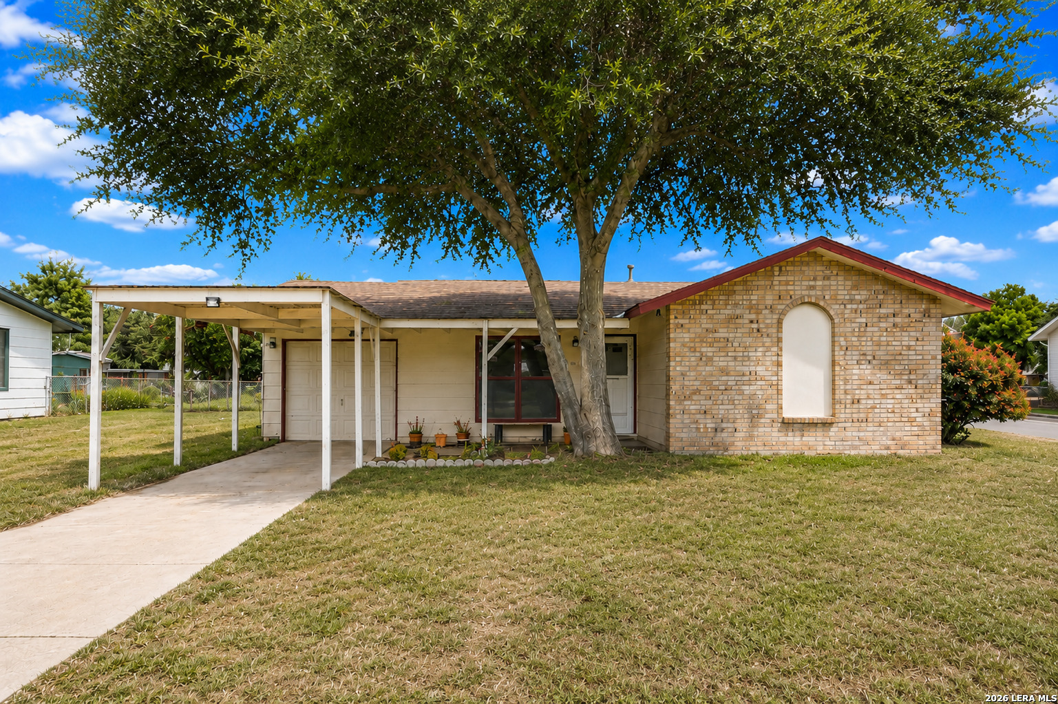 4802 Castle Brg, San Antonio, TX 78218 — photo 1