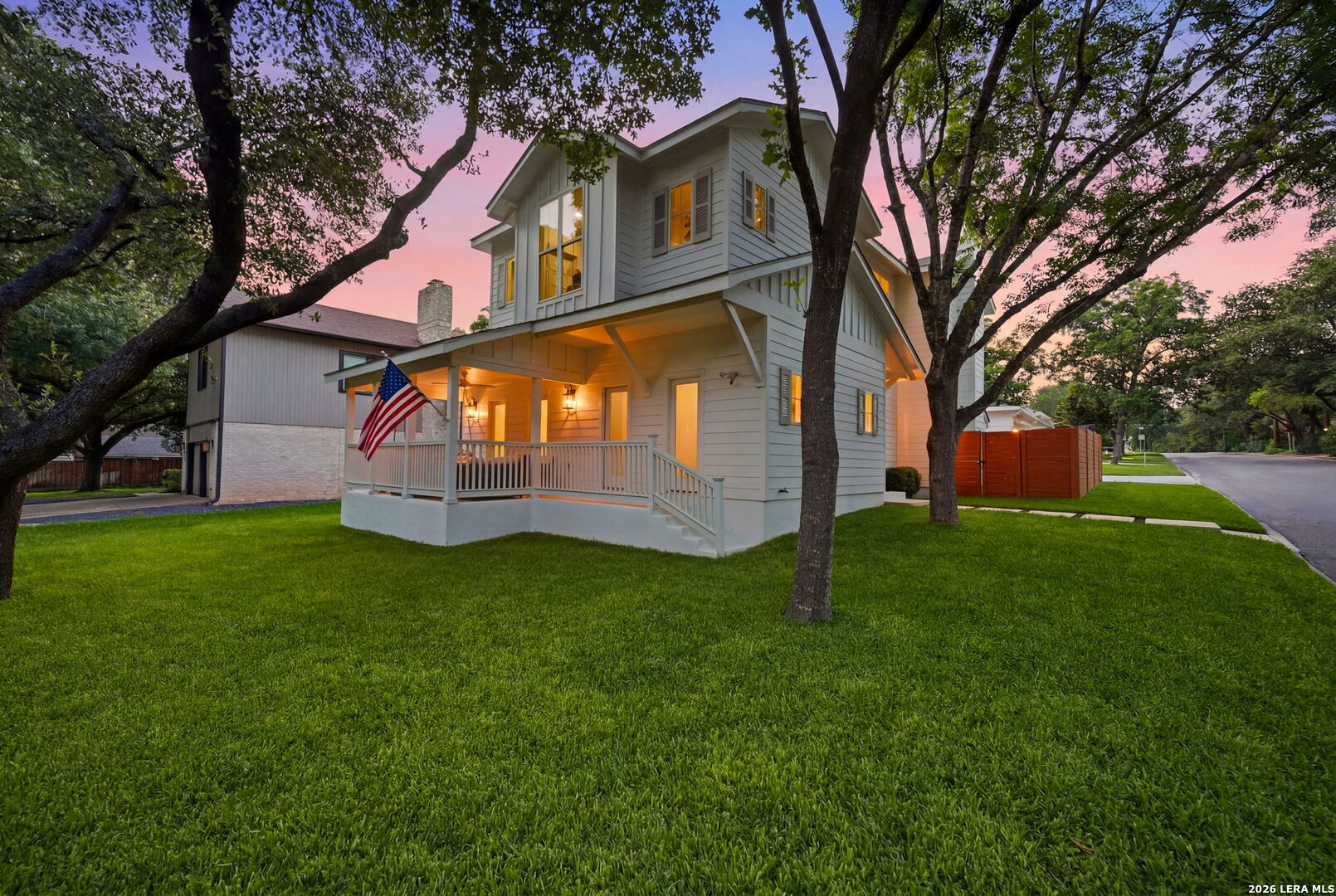 301 OGDEN LN, Alamo Heights, TX 78209 — photo 1