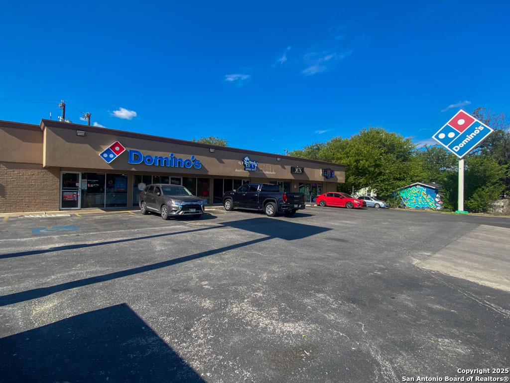 133 BANDERA RD, San Antonio, TX 78228 — photo 1
