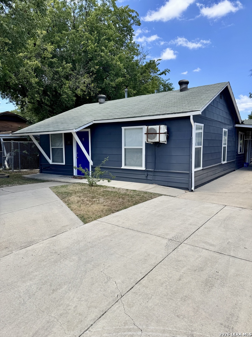 1027 King Ave, San Antonio, TX 78211 — photo 1