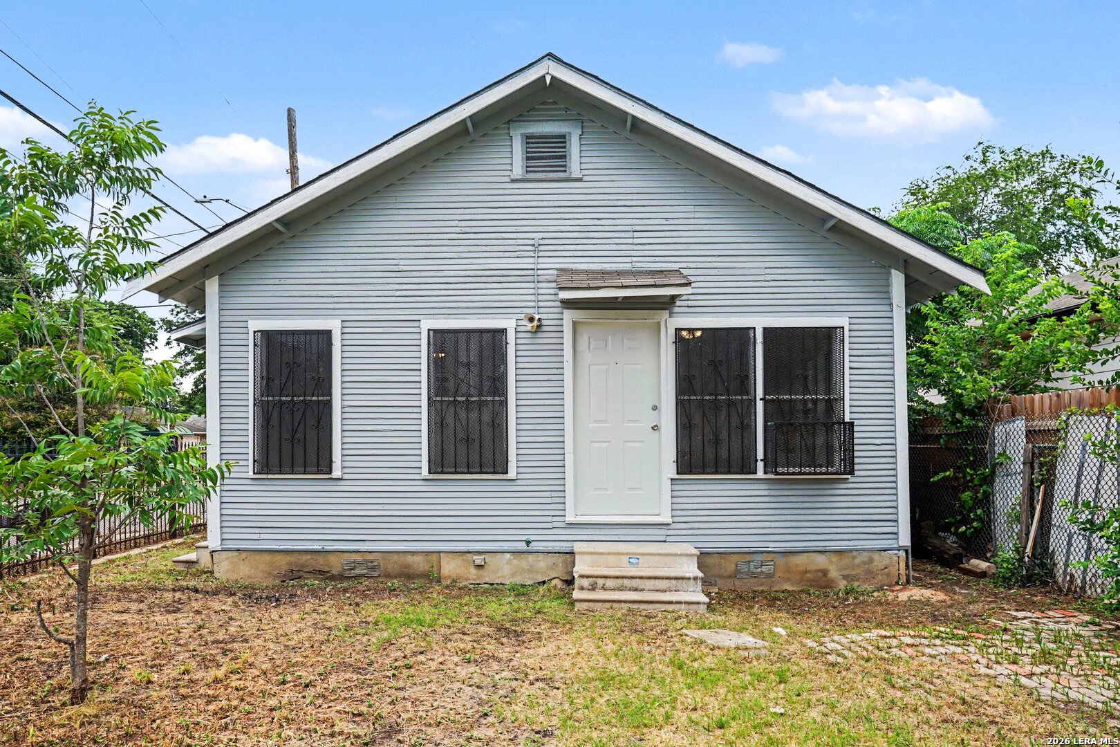 2035 S Trinity St, San Antonio, TX 78207 — photo 1