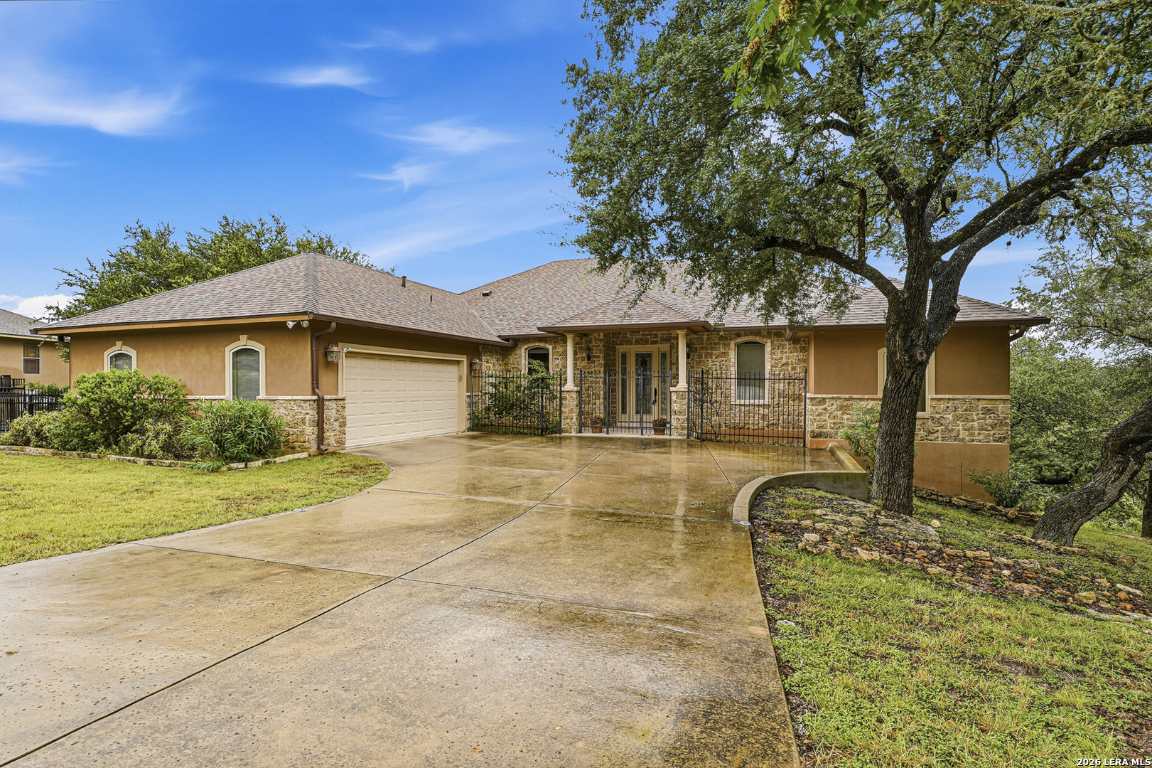 401 LORNE RD, Canyon Lake, TX 78133 — photo 1