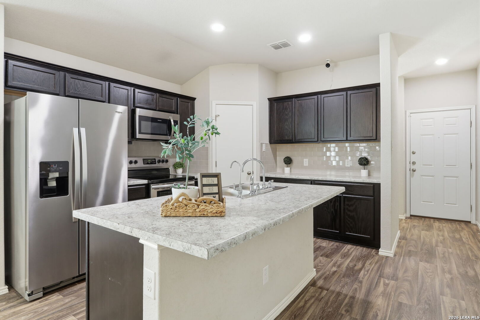 4614 HEATHERS CROSS, St Hedwig, TX 78152 — photo 1
