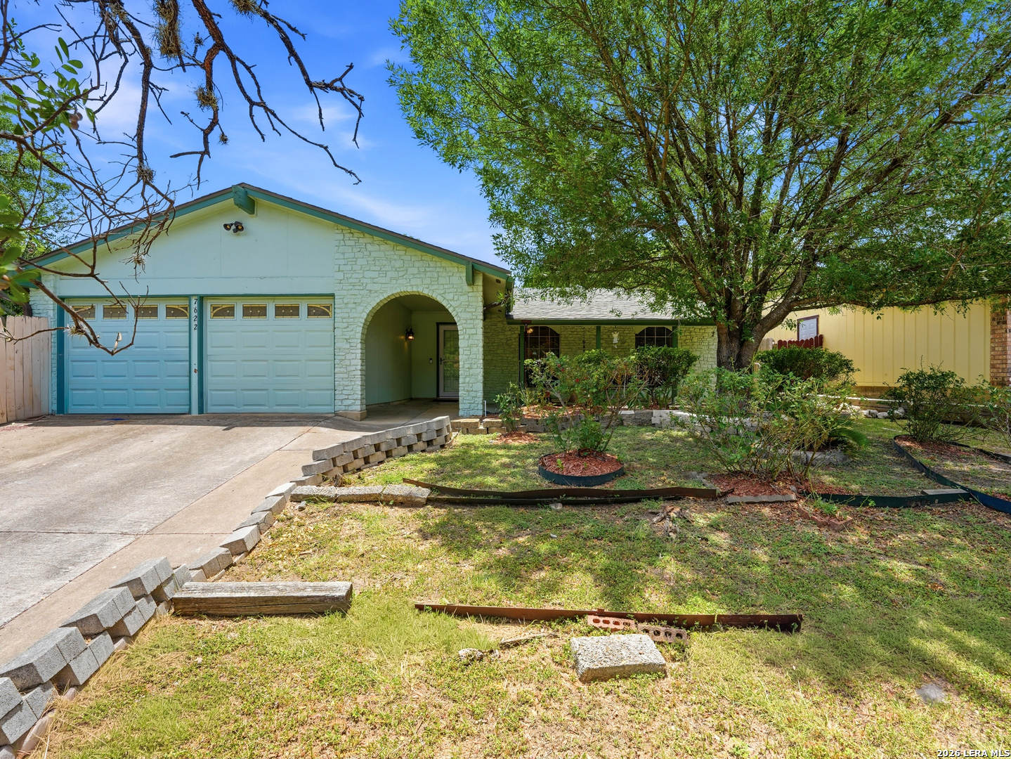 7622 PIPERS LN, San Antonio, TX 78251 — photo 1