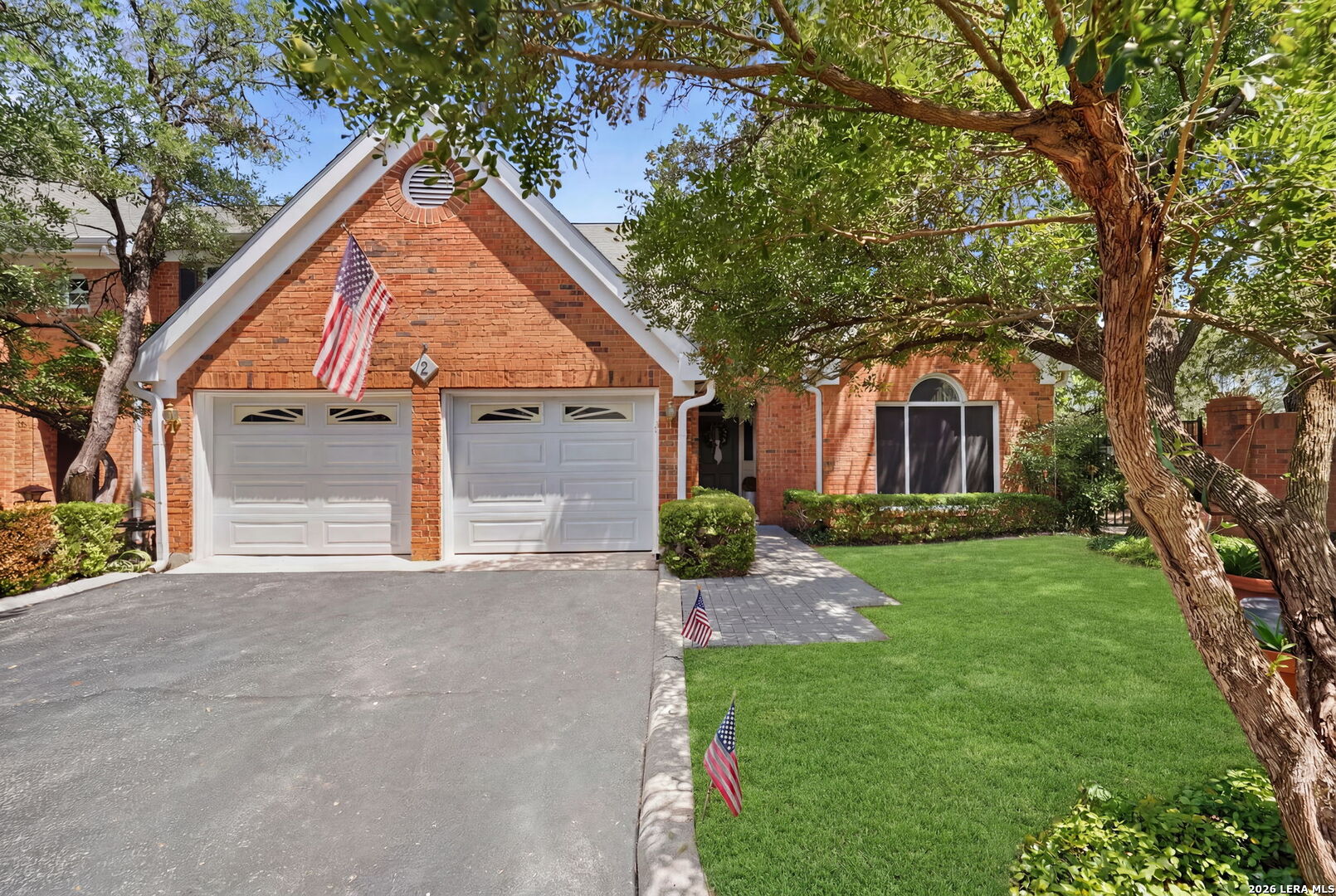 2 Jackson Ct, San Antonio, TX 78230 — photo 1