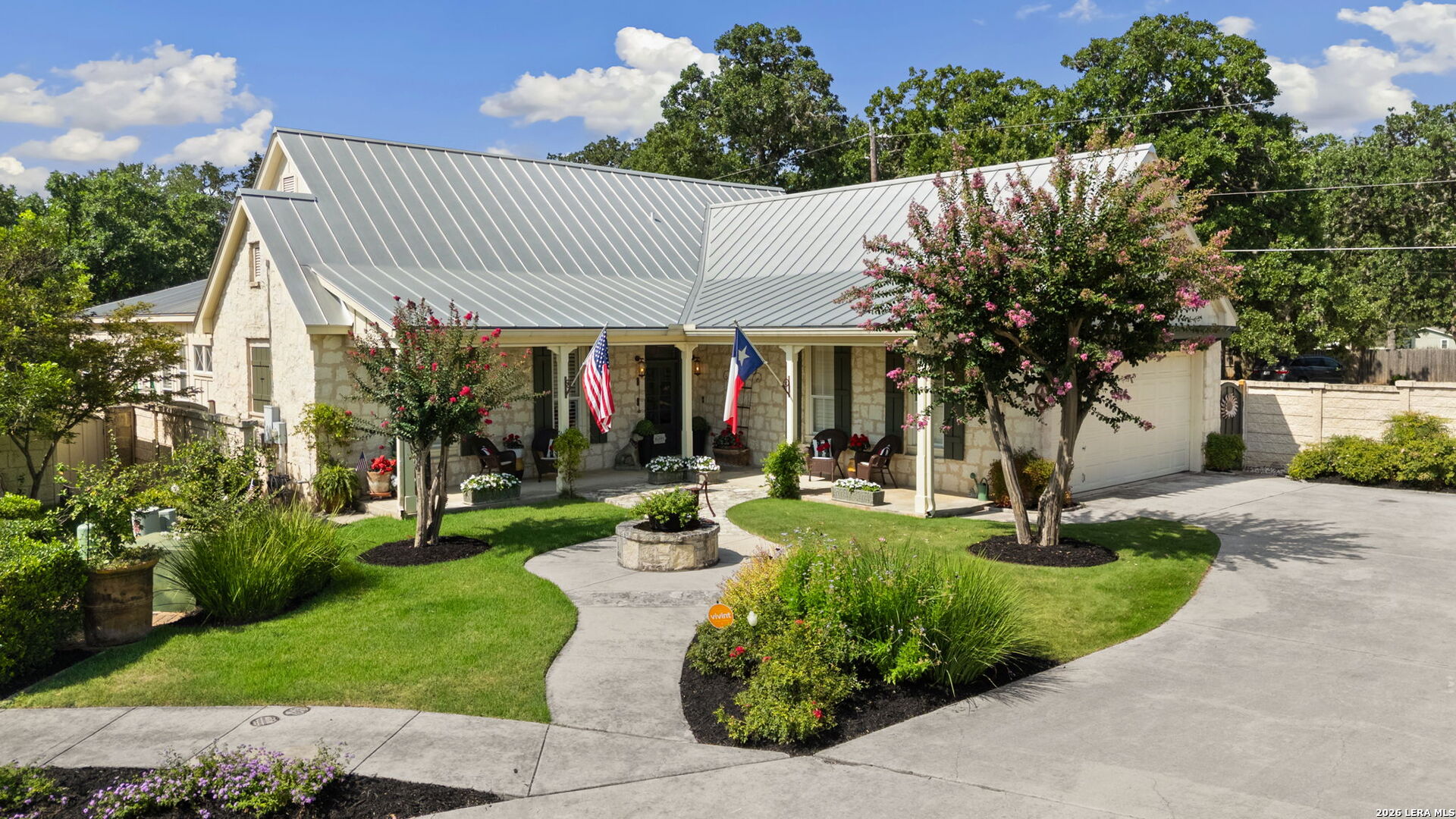 109 Village Cir, Boerne, TX 78006 — photo 1