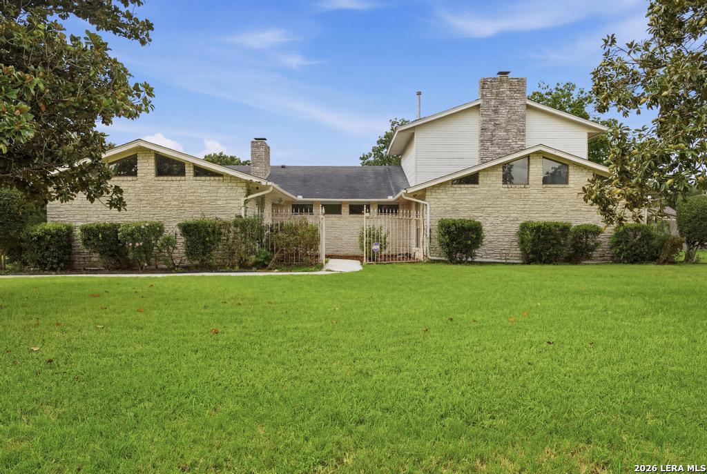 1633 WILLOW CREEK RD, Seguin, TX 78155 — photo 1