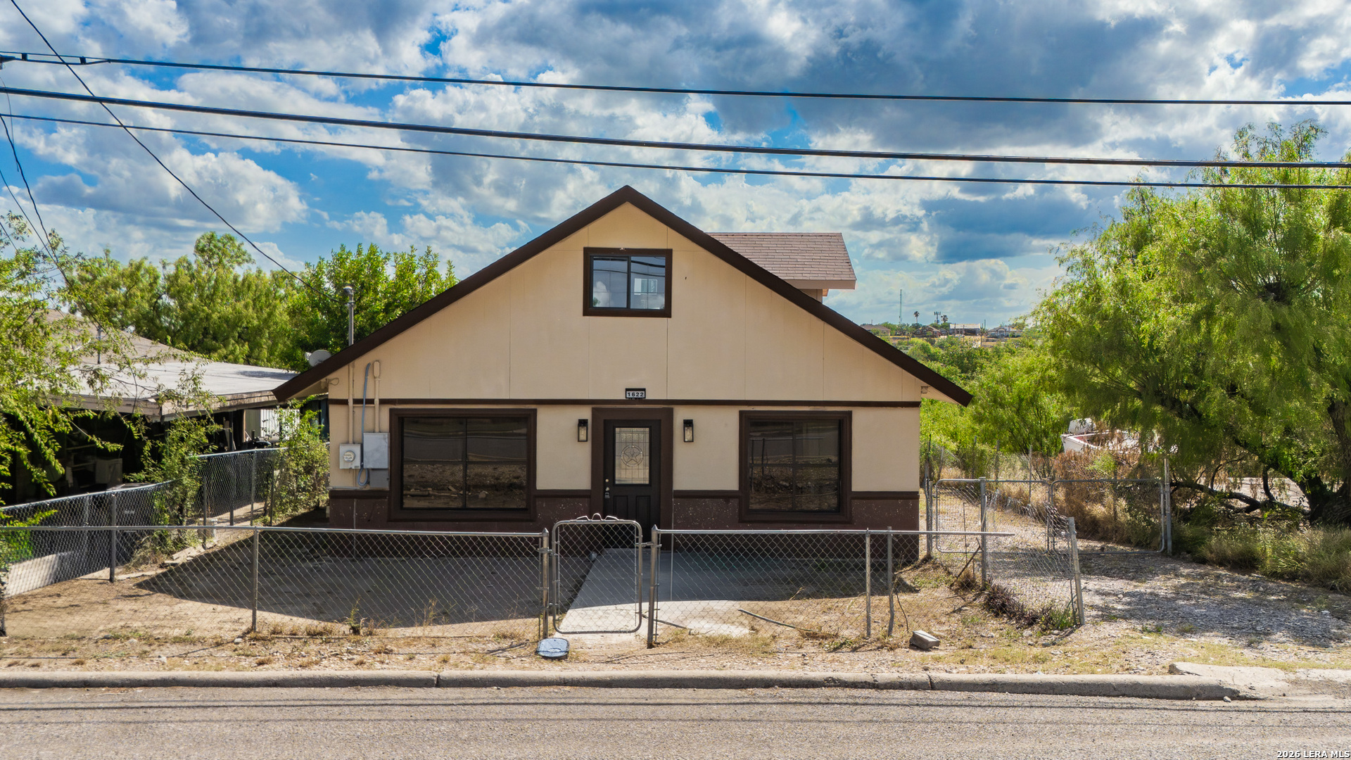 1622 AVENIDA ENCUENTRO, Eagle Pass, TX 78852 — photo 1