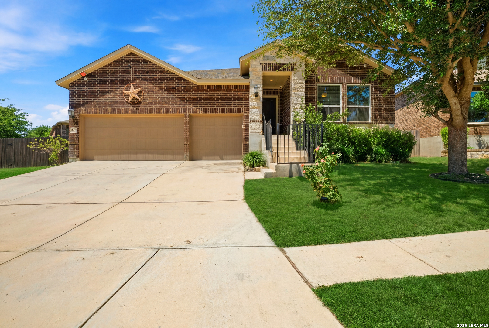 619 CHAMBERS RNCH, San Antonio, TX 78245 — photo 1