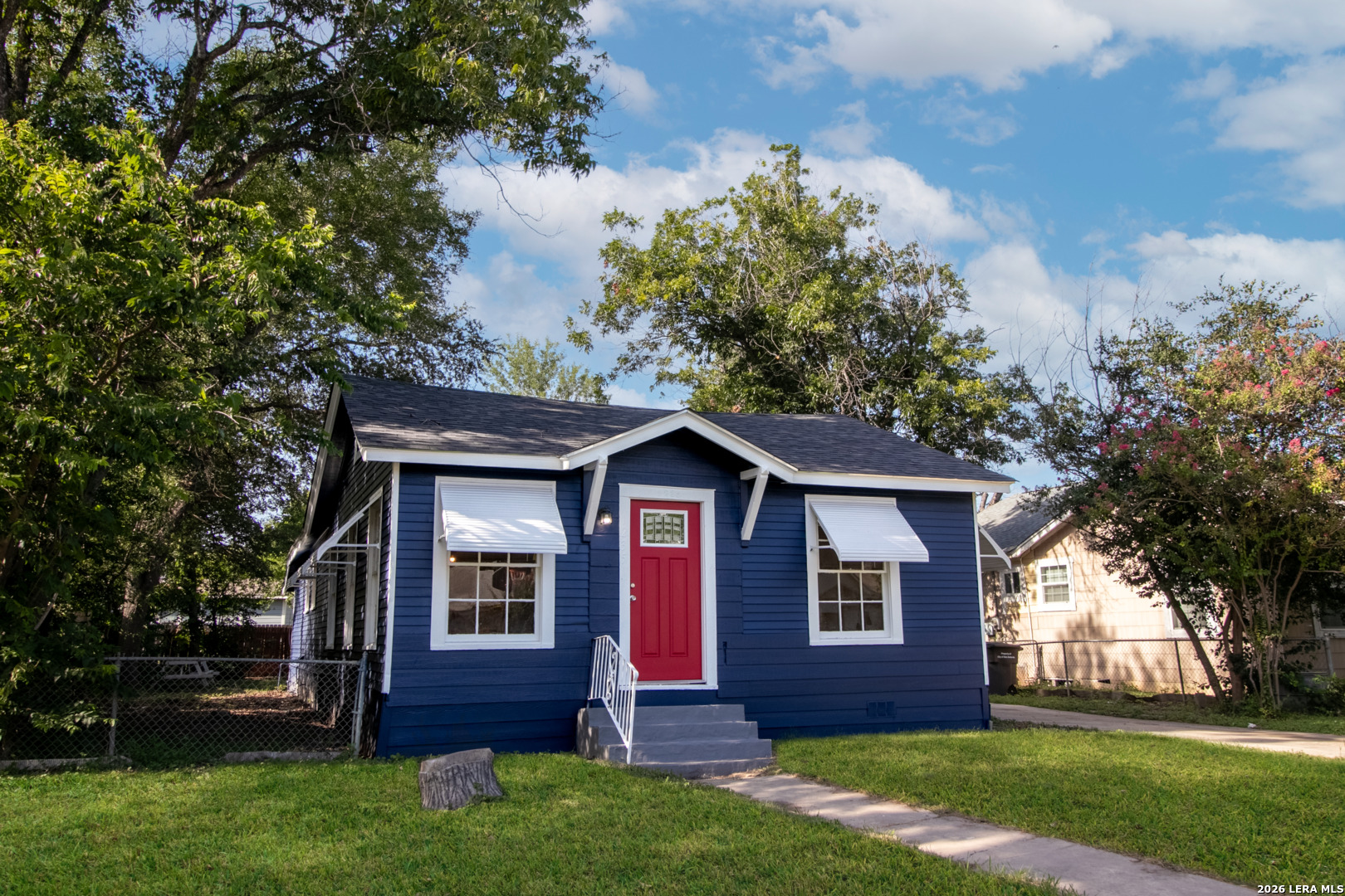 1235 Sims Ave, San Antonio, TX 78225 — photo 1