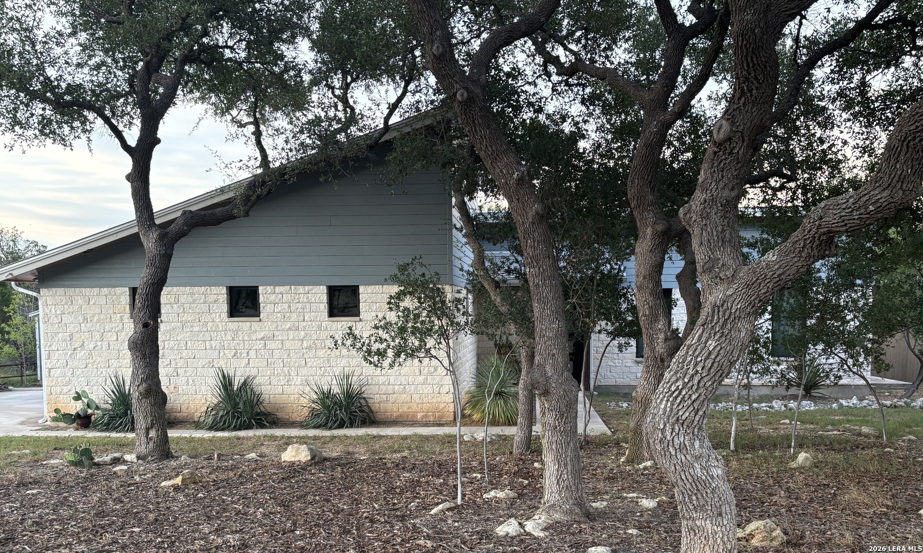 172 BLUFF TRL, Dripping Springs, TX 78620 — photo 1