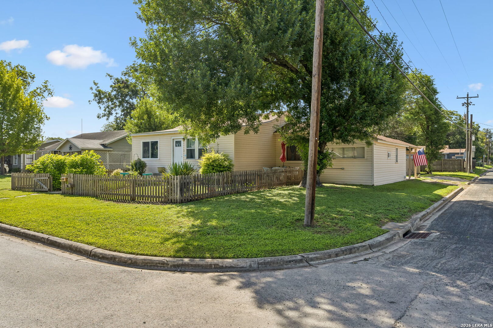 600 Winburn Ave, Schertz, TX 78154 — photo 1