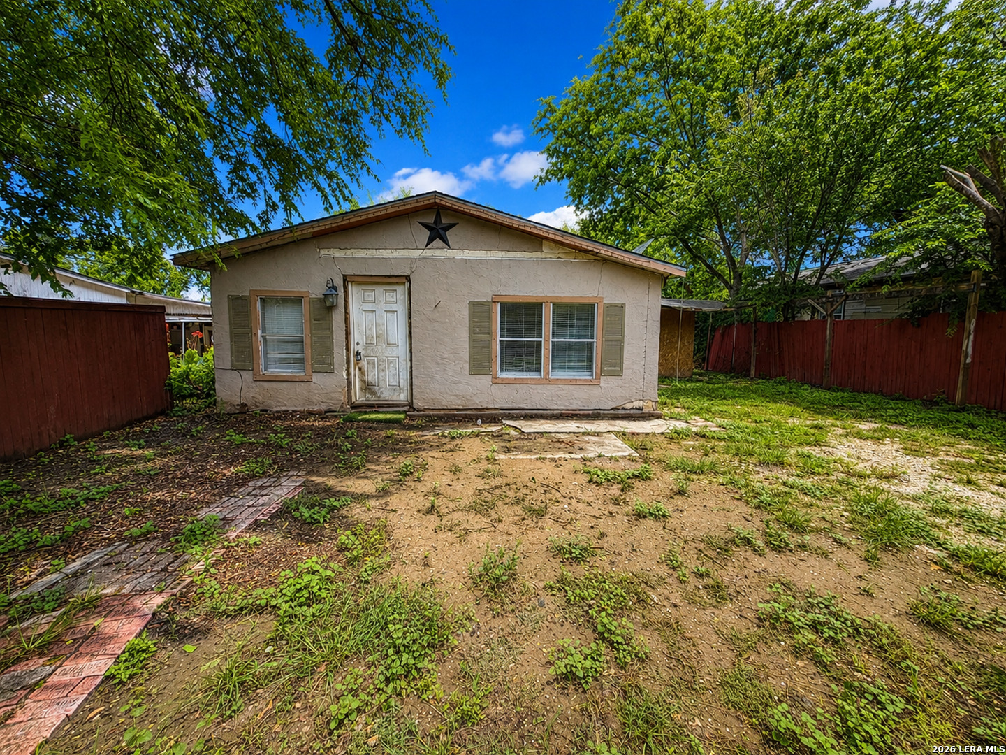 443 N SAN IGNACIO AVE, San Antonio, TX 78228 — photo 1
