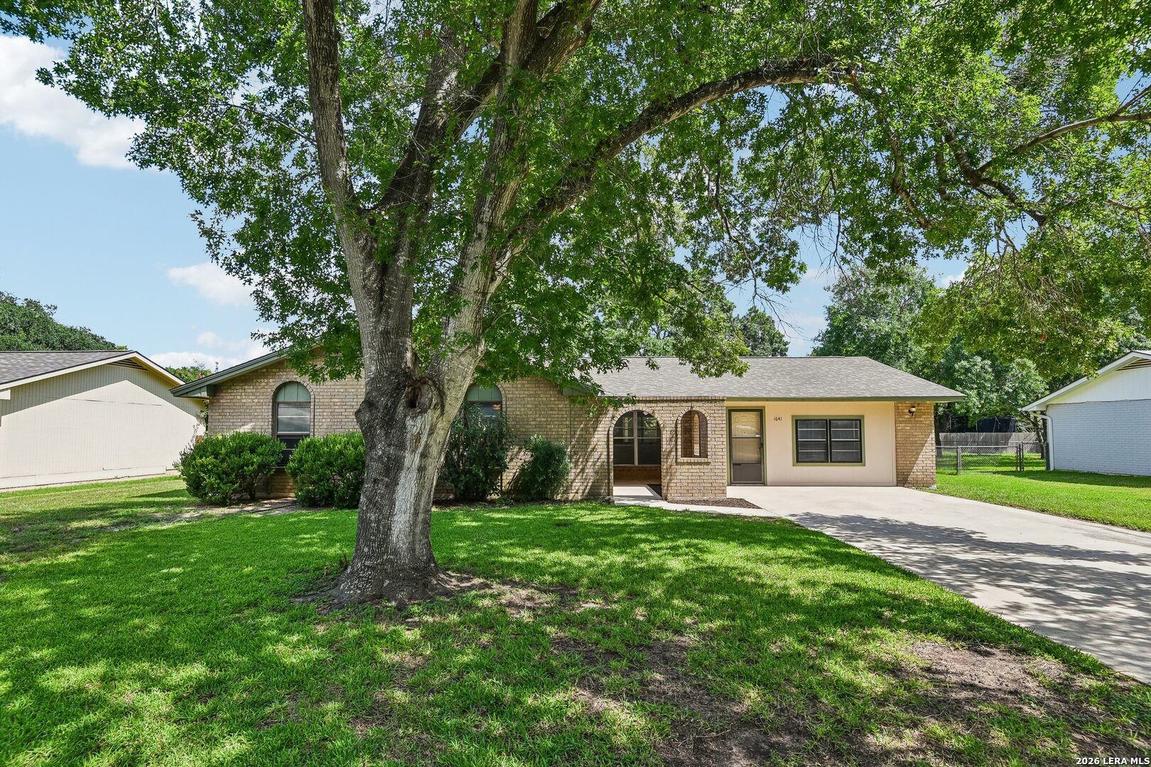 1641 DRIFTWOOD DR, Seguin, TX 78155 — photo 1