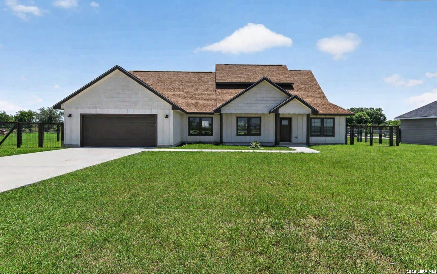 659 Thormeyer Rd, Seguin, TX 78155 — photo 1