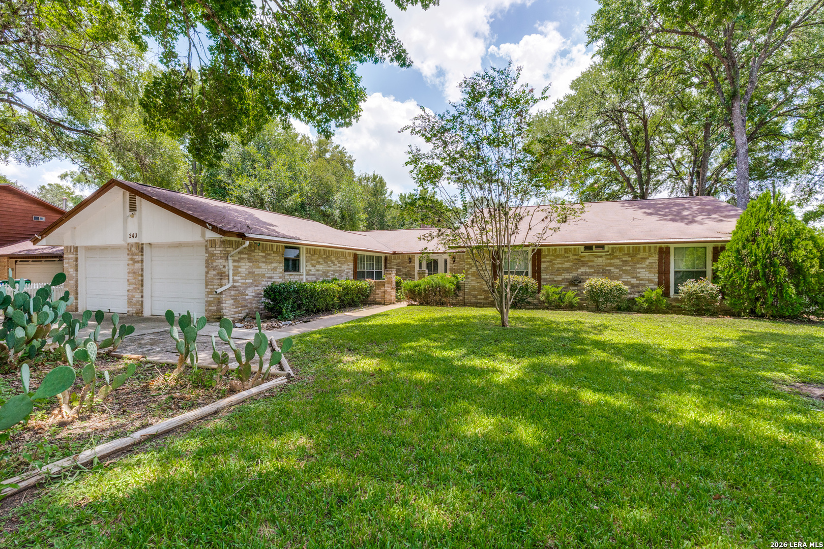 243 Twin Oak, Seguin, TX 78155 — photo 1