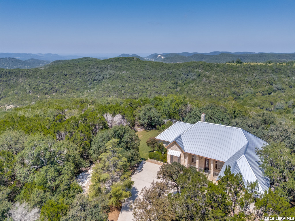 403 DEEP HOLLOW DR, Boerne, TX 78006 — photo 1