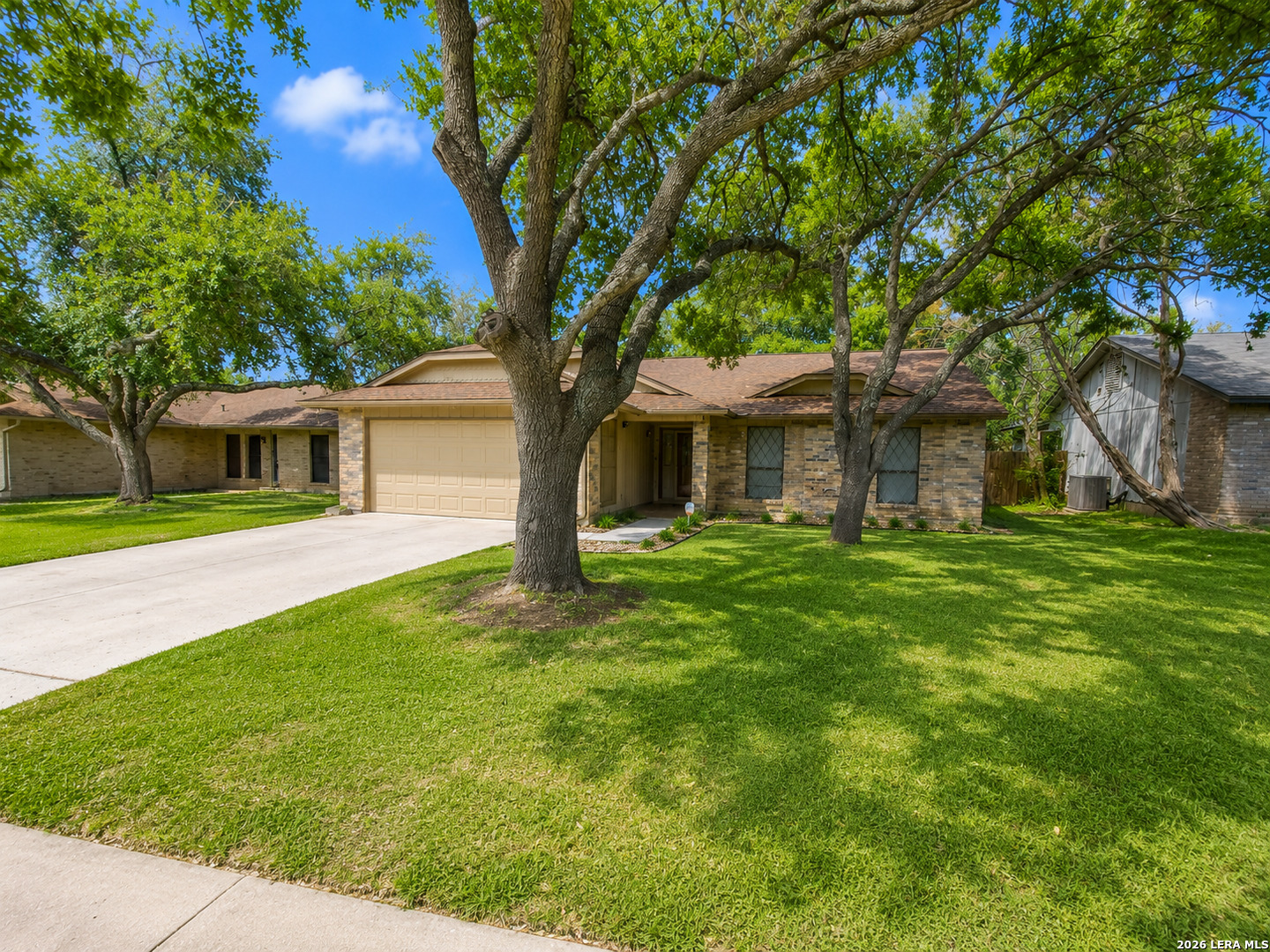 7161 WEBBWOOD WAY, San Antonio, TX 78250 — photo 1