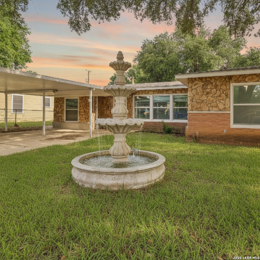 623 Weizmann St, San Antonio, TX 78213 — photo 1