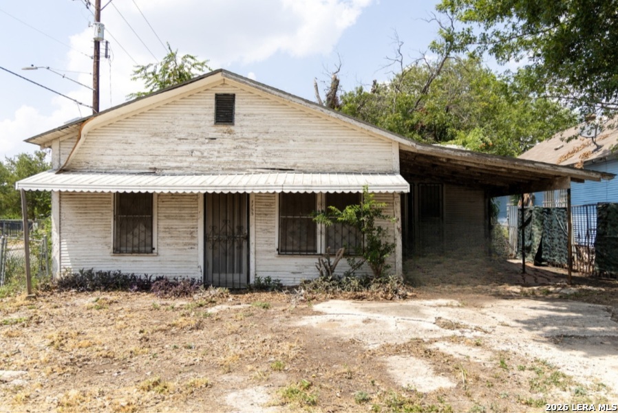 1155 MORALES ST, San Antonio, TX 78207 — photo 1
