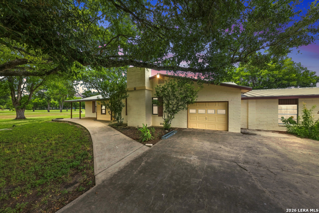 2531 LOWER SEGUIN RD, Marion, TX 78124 — photo 1