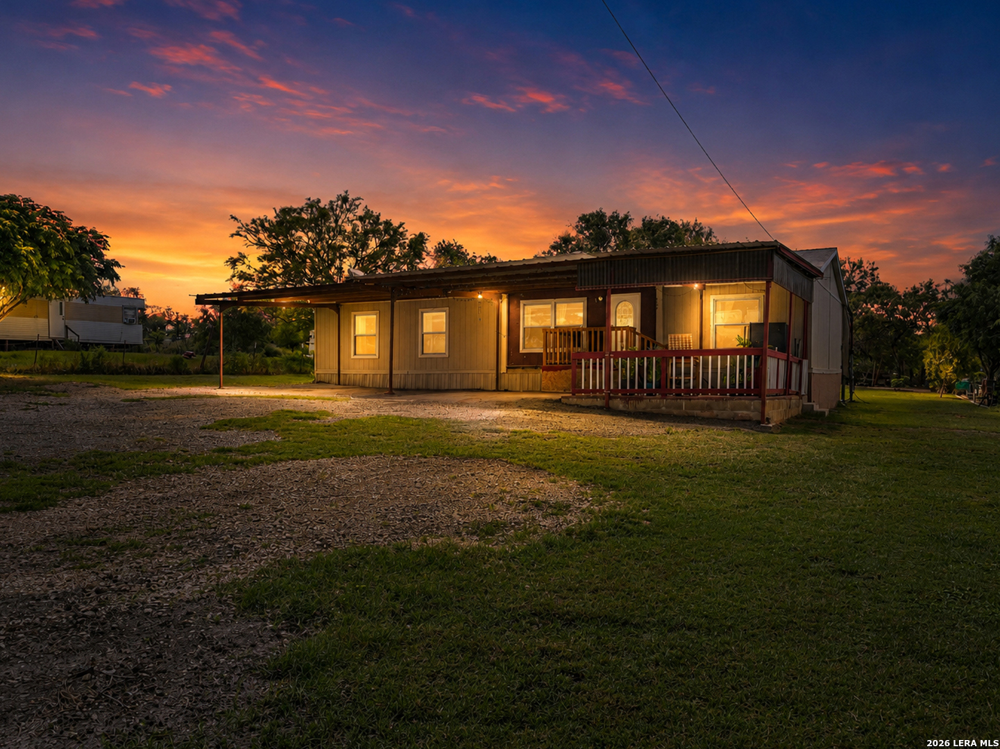 7176 BURSHARD RD, San Antonio, TX 78263 — photo 1