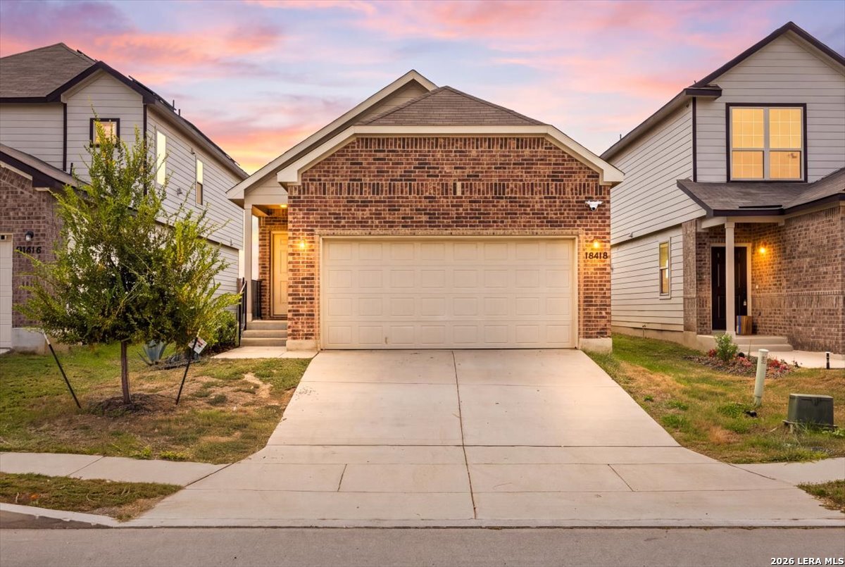 10418 GREEN LAKE DR, San Antonio, TX 78223 — photo 1