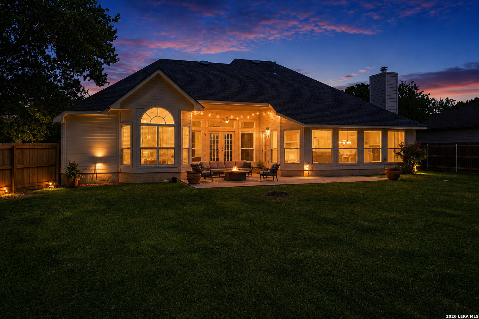 8408 TRACINEY BLVD, San Antonio, TX 78255 — photo 1