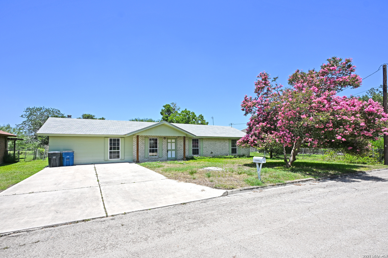 830 MCGAR ST, New Braunfels, TX 78130 — photo 1