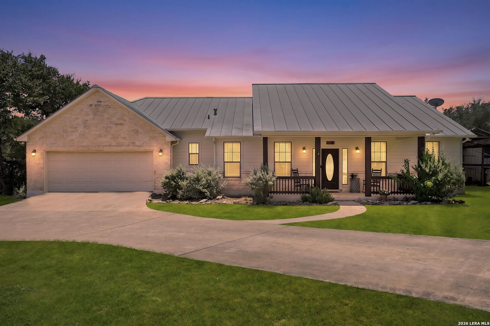 2700 SKYLINE DR, Canyon Lake, TX 78133 — photo 1