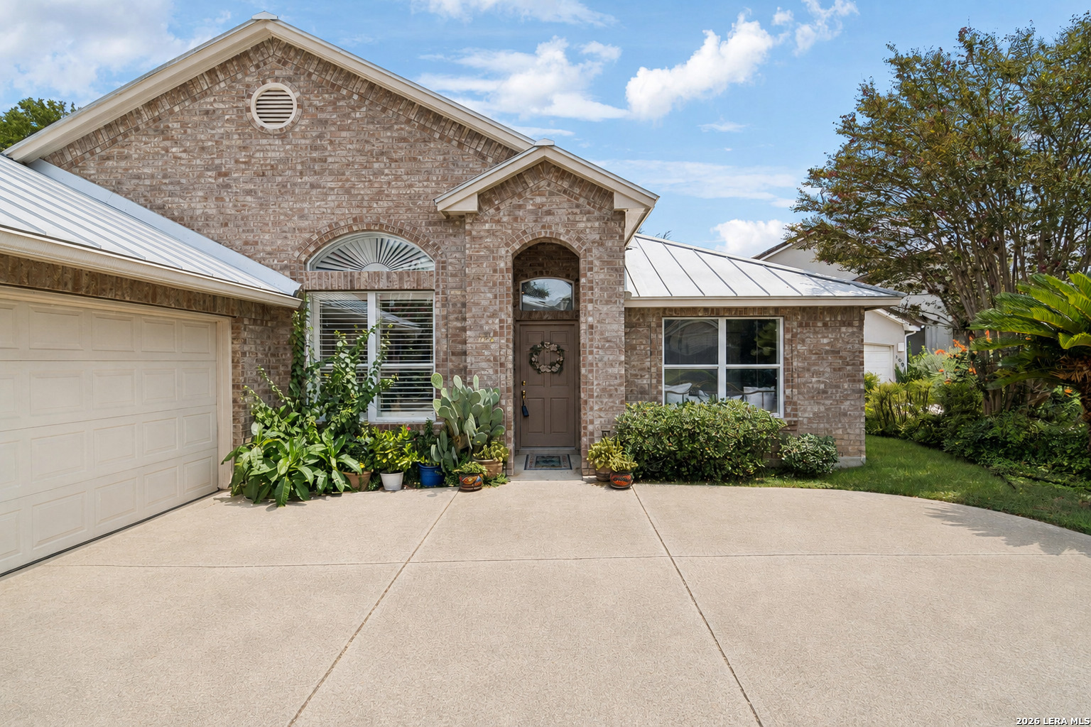 104 OAKWELL FARMS PKWY, San Antonio, TX 78218 — photo 1