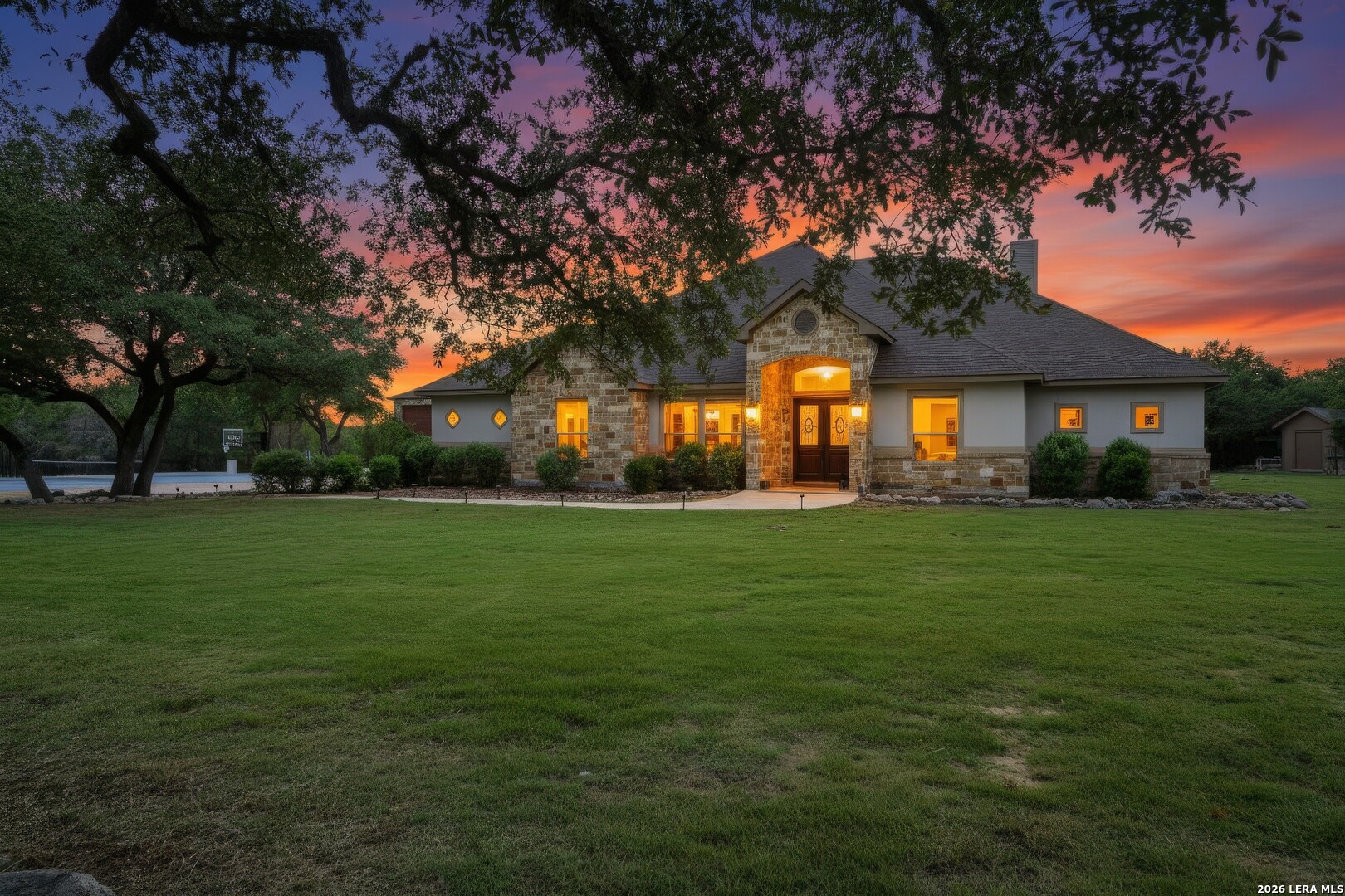 114 Hoskins Trail, Boerne, TX 78006 — photo 1
