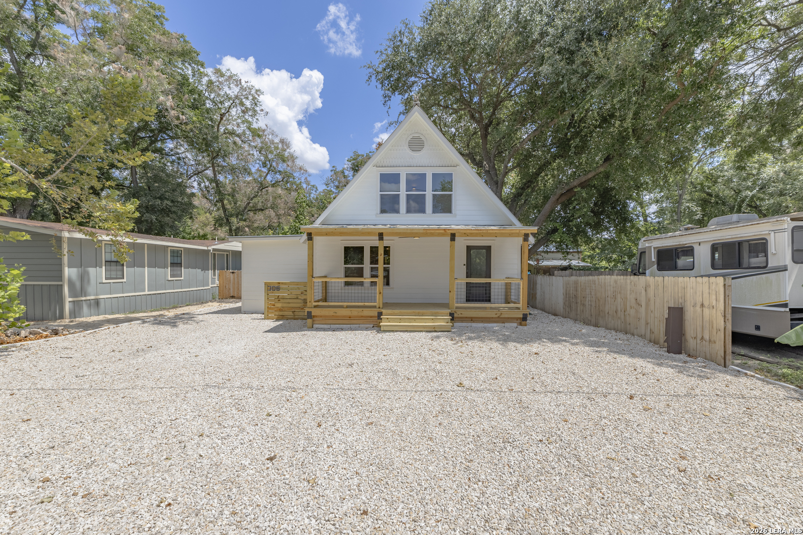 306 PLACID COVE DR, New Braunfels, TX 78130 — photo 1