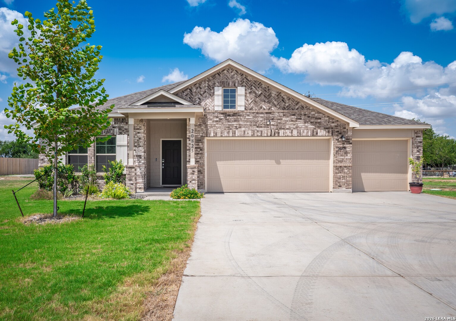 20825 Pleasanton Rd, San Antonio, TX 78264 — photo 1