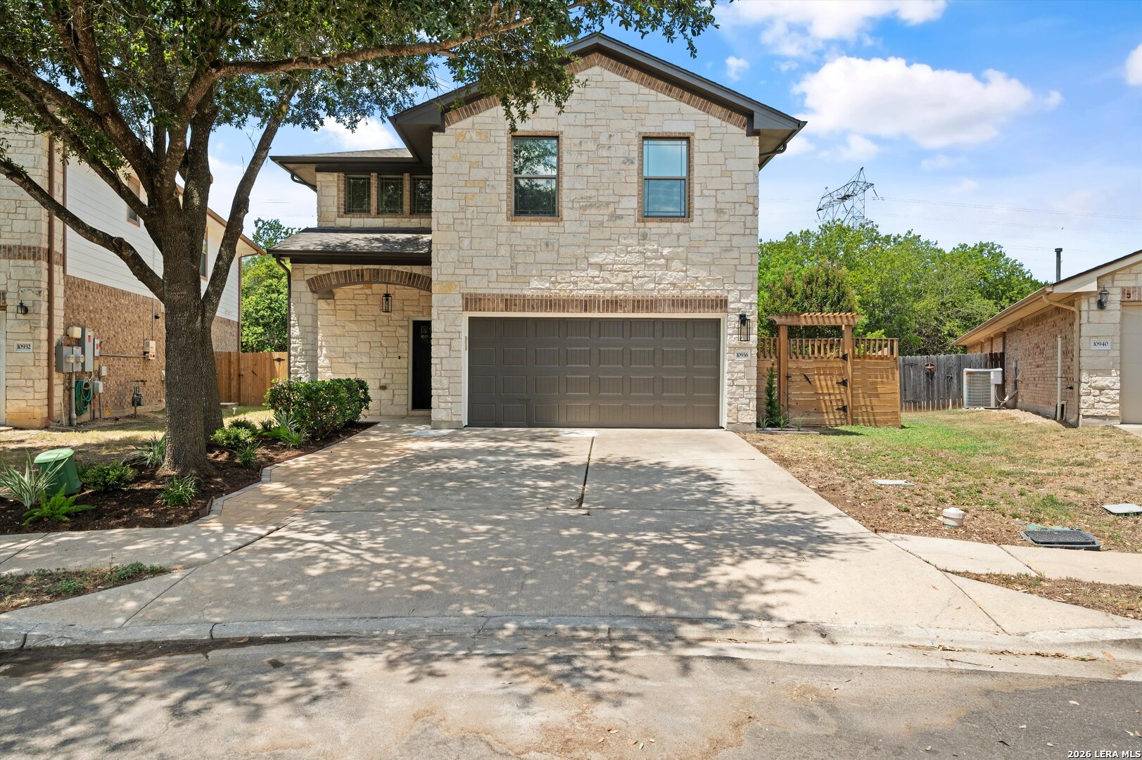 10936 SHORT SPRINGS DR, Austin, TX 78754 — photo 1