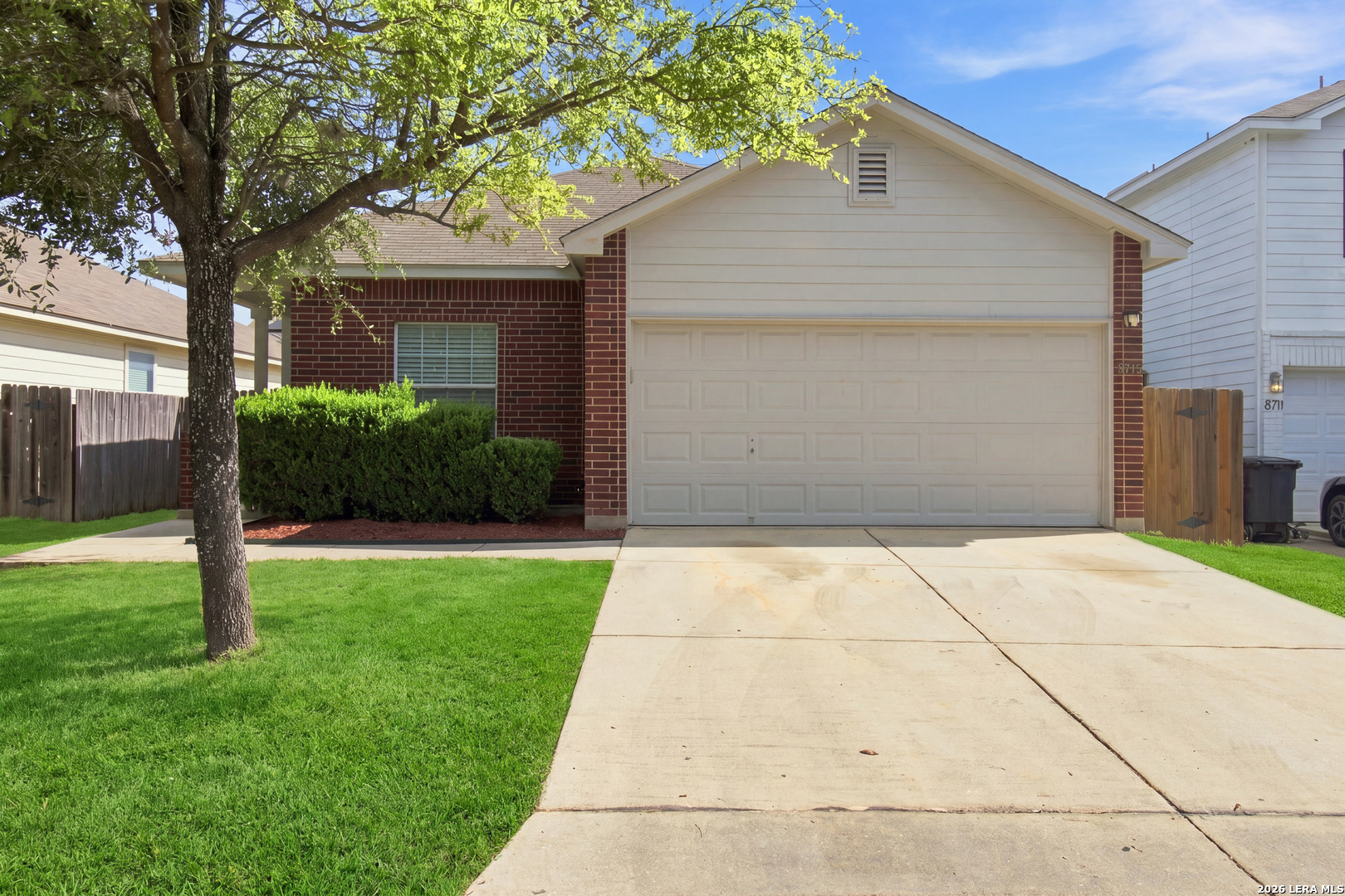 8715 Laguna Rio, San Antonio, TX 78251 — photo 1