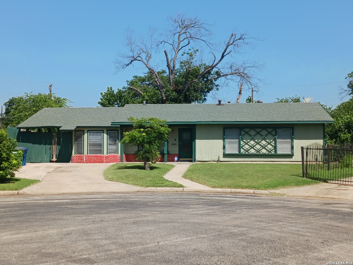 519 Goldleaf, San Antonio, TX 78219 — photo 1