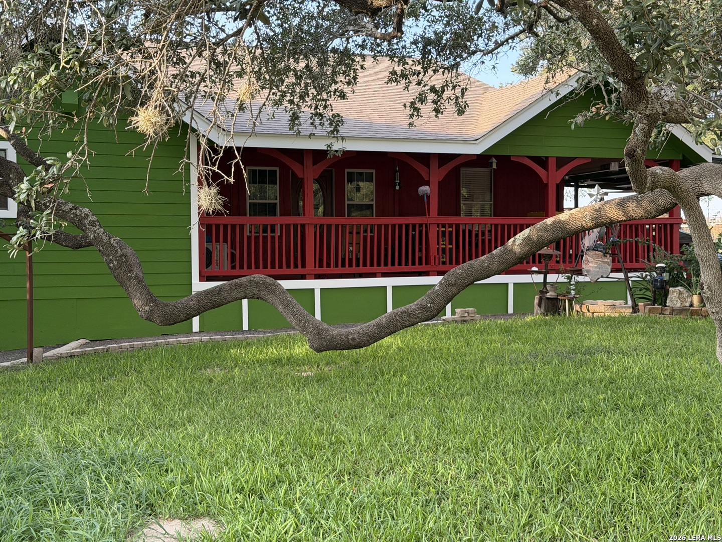 2366 Royal Oaks, Poteet, TX 78065 — photo 1