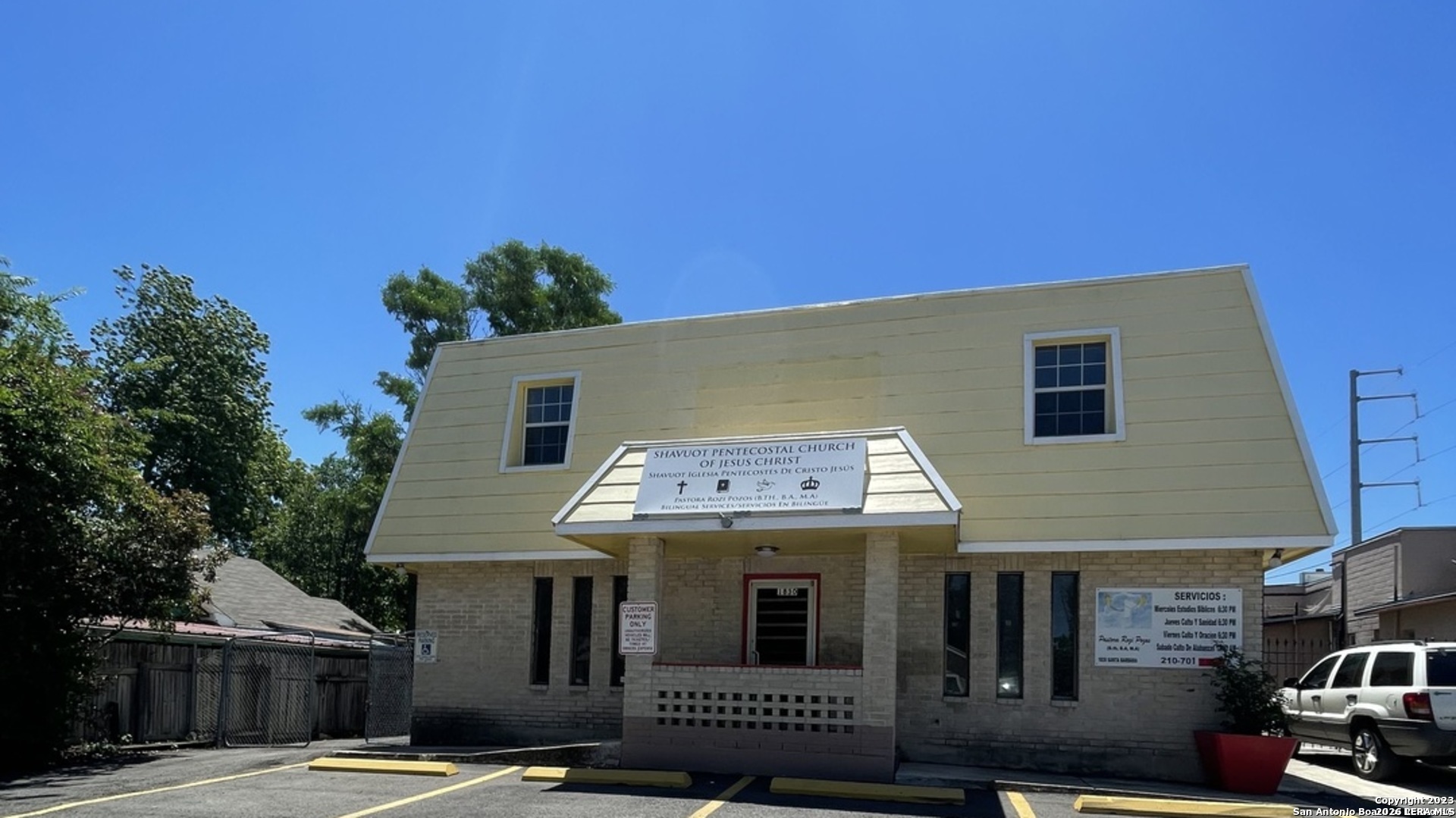 1830 Santa Barbara, San Antonio, TX 78201 — photo 1